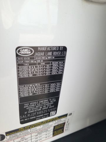 Used 2025 Land Rover Discovery S AWD/4WD image 36
