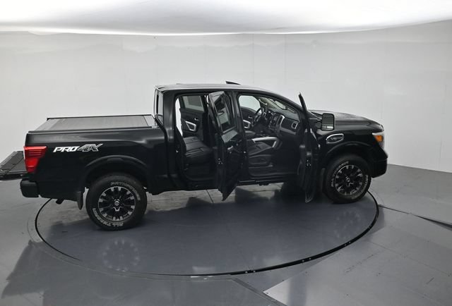 Used 2017 Nissan Titan PRO-4X w/ Pro-4x Convenience Package AWD/4WD image 45