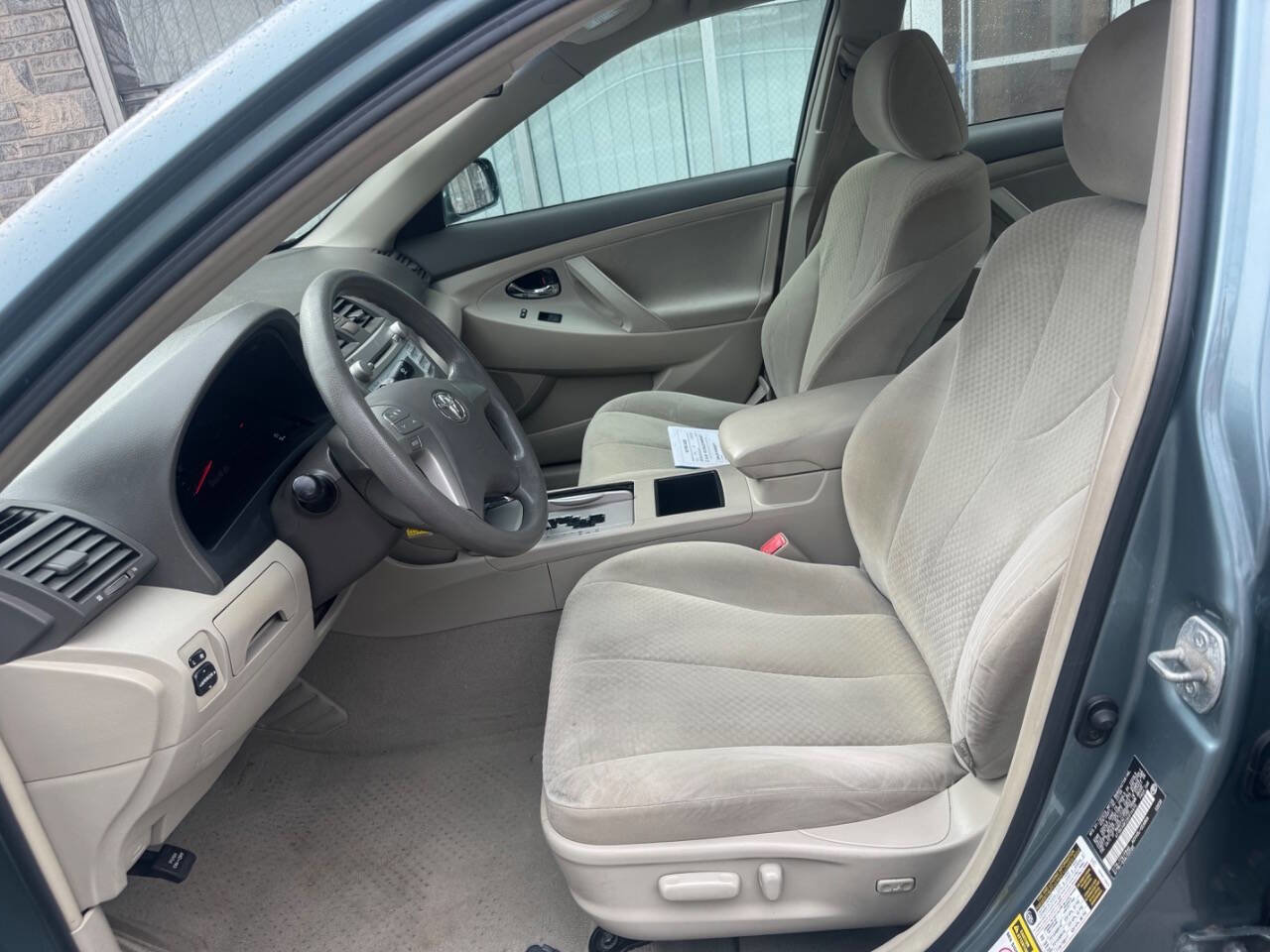 Used 2009 Toyota Camry SE FWD image 8