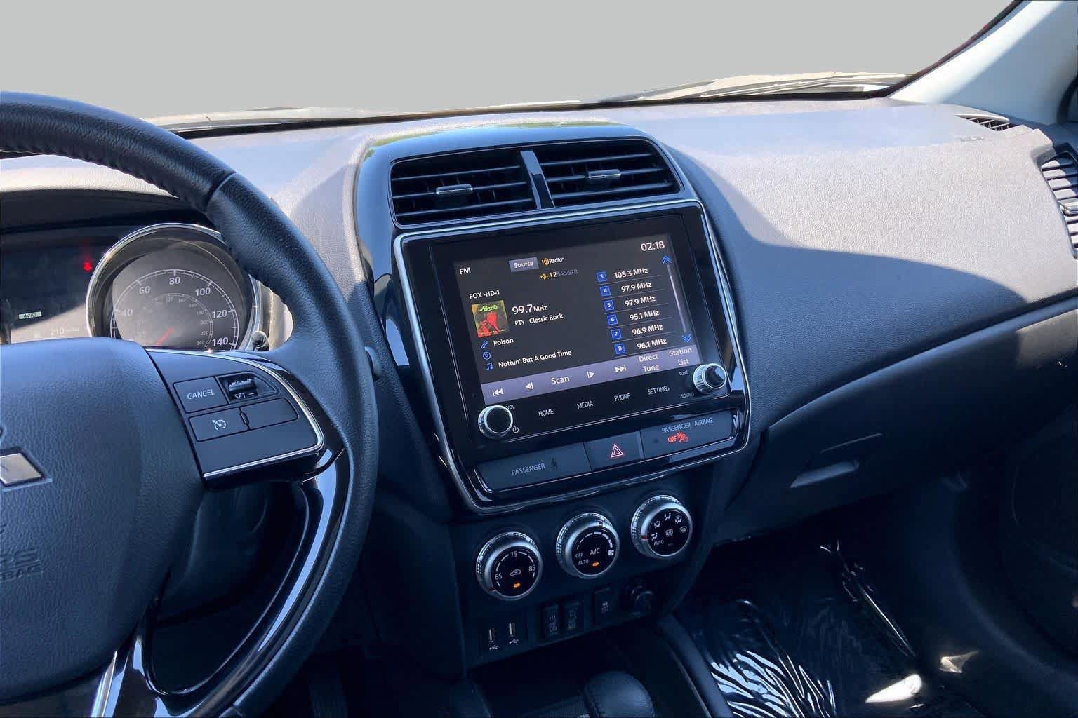 Used 2024 Mitsubishi Outlander Sport SE AWD/4WD image 7