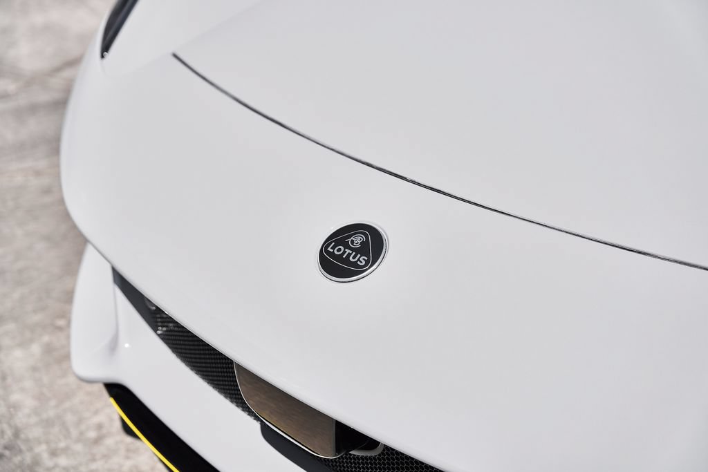 Used 2026 Lotus Emira SE RWD image 7