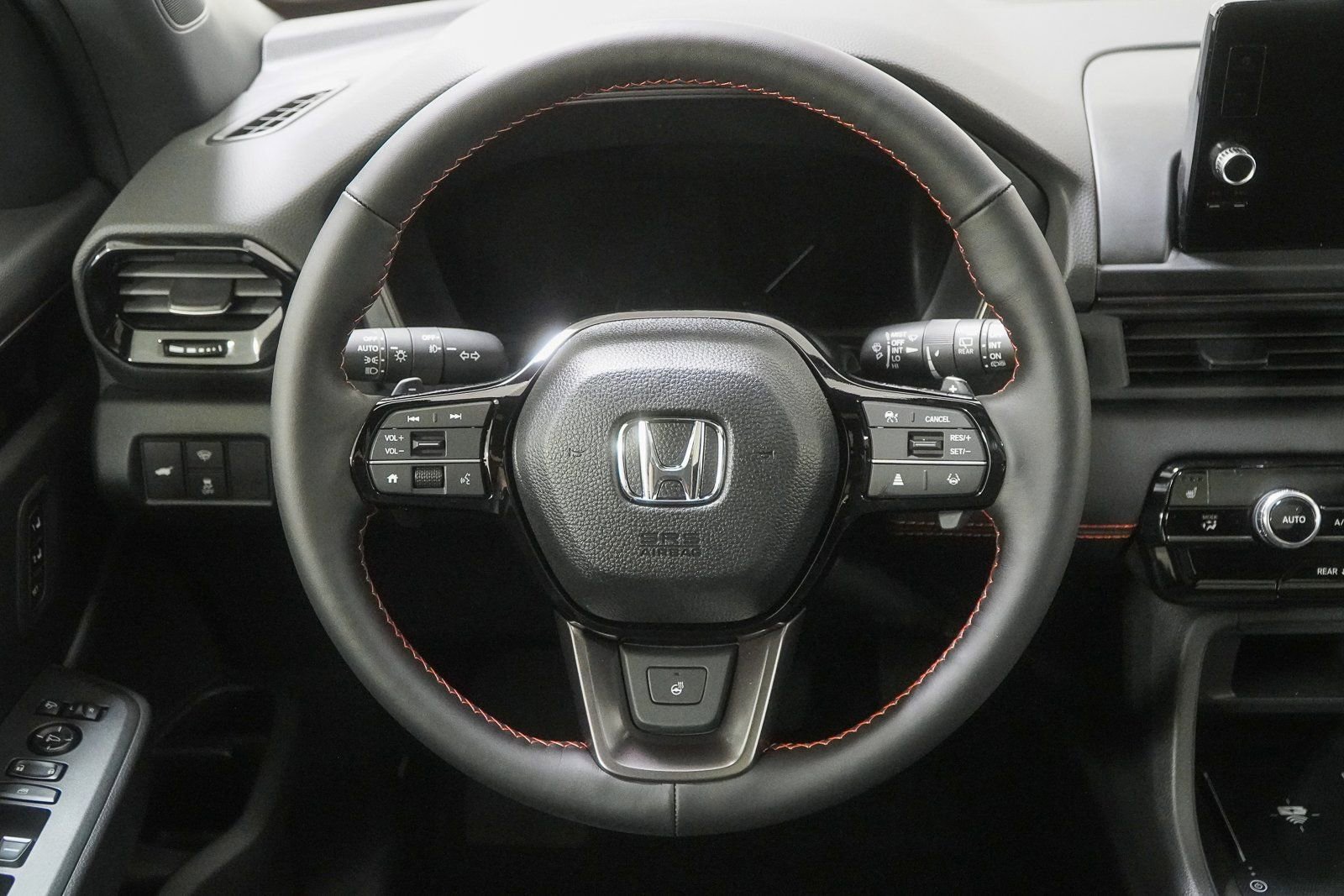 New 2025 Honda Pilot TrailSport image 23