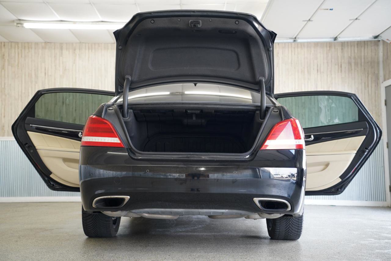 Used 2016 Hyundai Equus Signature image 37