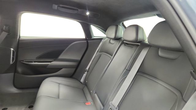 Used 2024 Lucid Air Pure RWD image 29