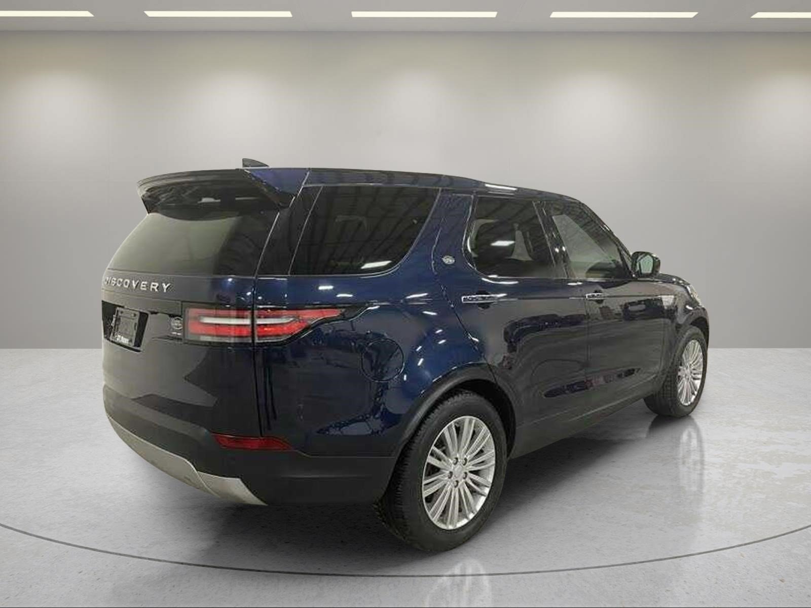 Used 2017 Land Rover Discovery HSE Luxury AWD/4WD image 25