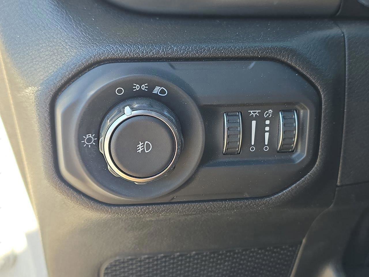 Used 2022 Jeep Wrangler Sport image 24