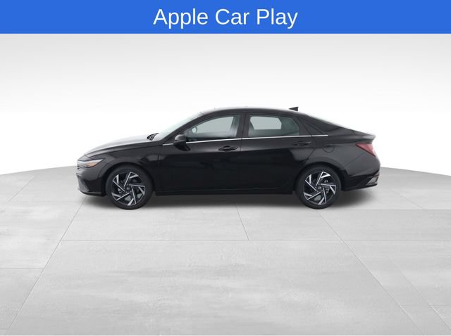 Used 2025 Hyundai Elantra Limited FWD image 6