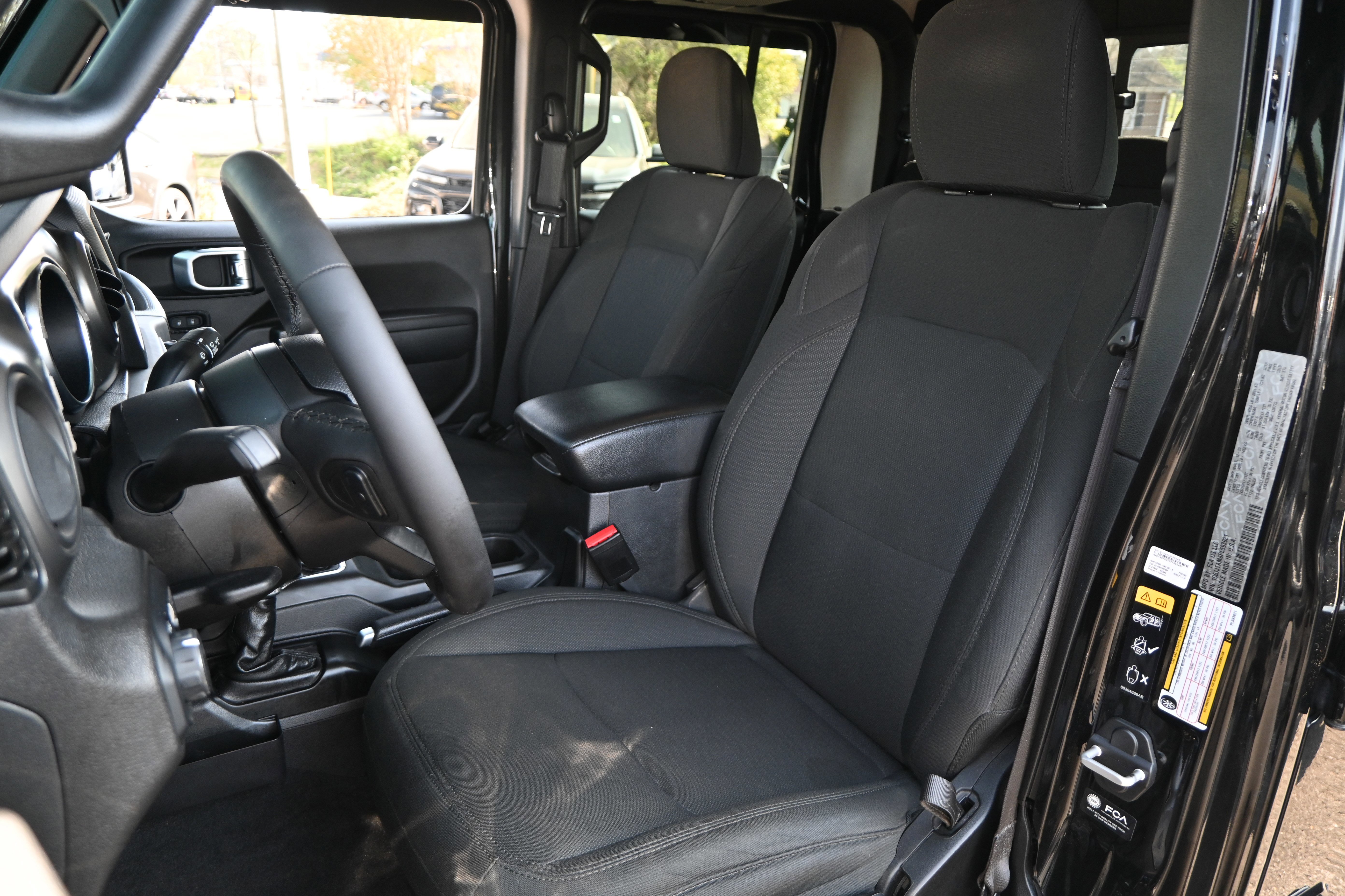 Used 2023 Jeep Gladiator Sport image 7