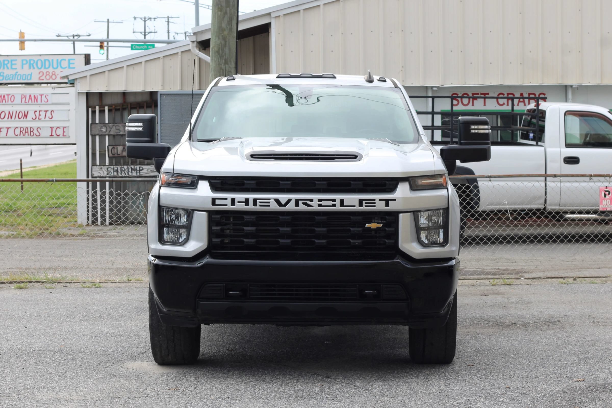 Used 2021 Chevrolet Silverado 2500 Custom w/ Custom Value Package AWD/4WD image 2