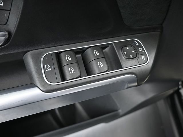 Certified 2023 Mercedes-Benz GLB 250 image 13