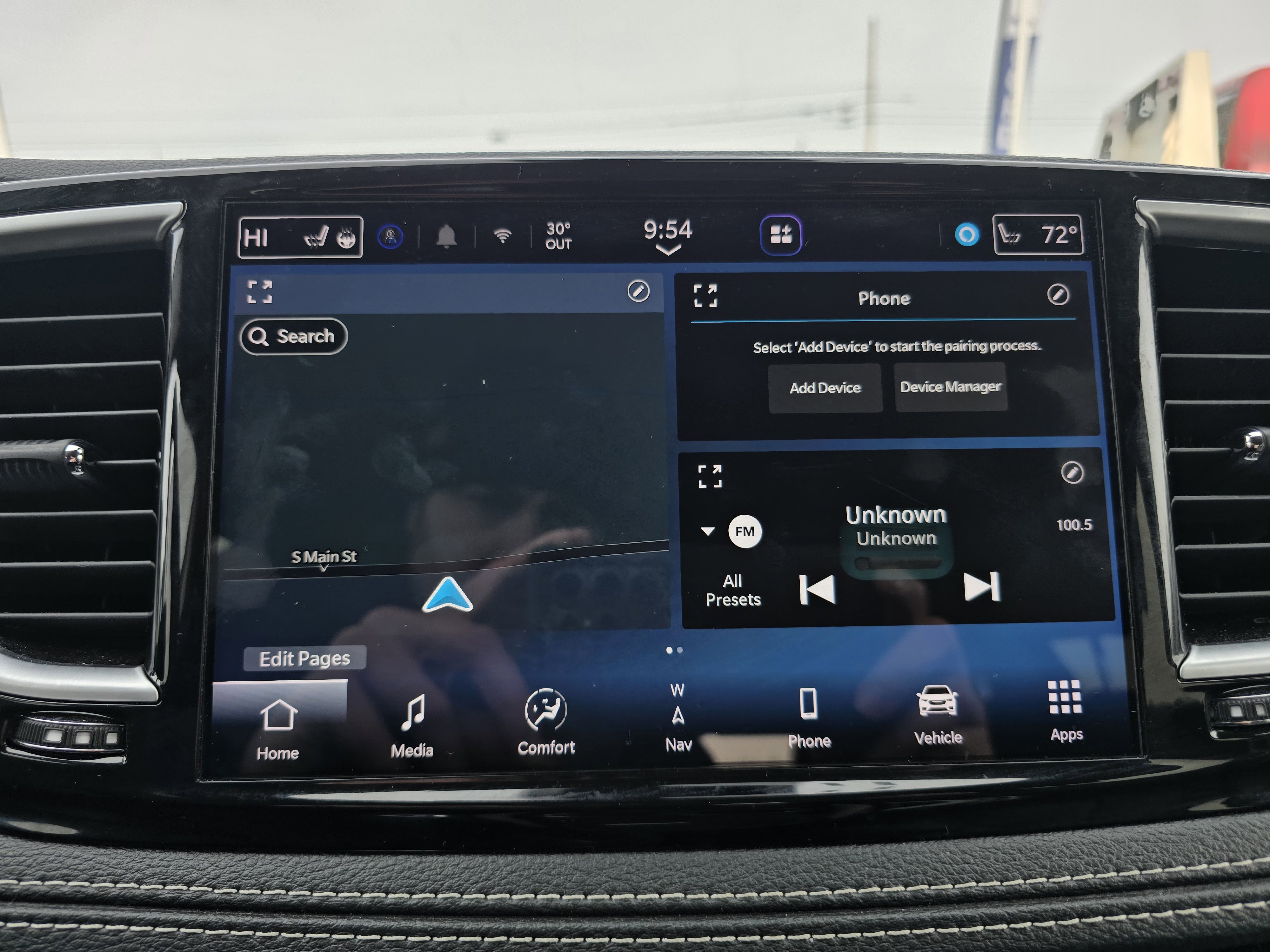 Used 2023 Chrysler Pacifica Limited FWD image 28