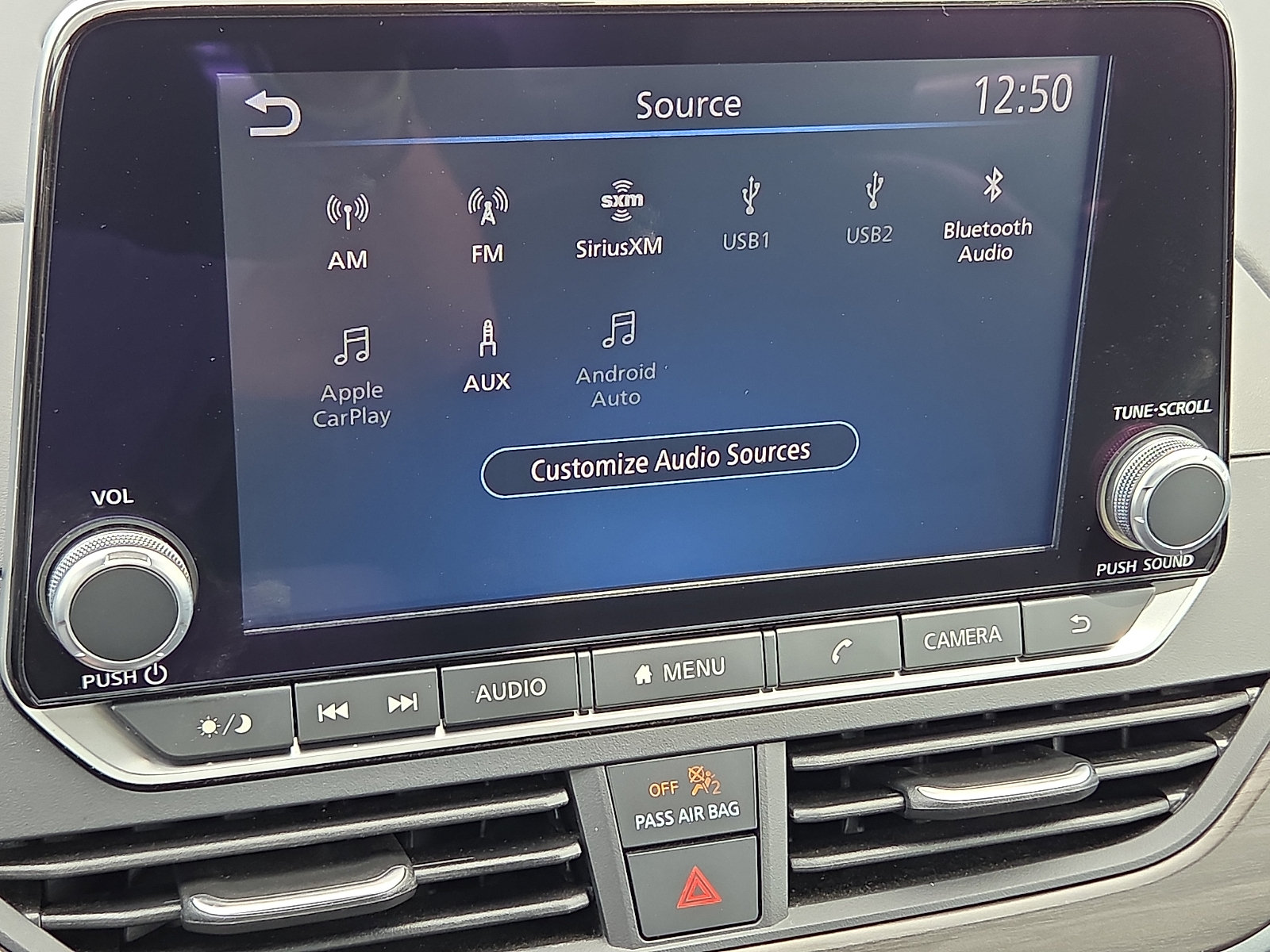 Used 2025 Nissan Altima 2.5 SV FWD image 17