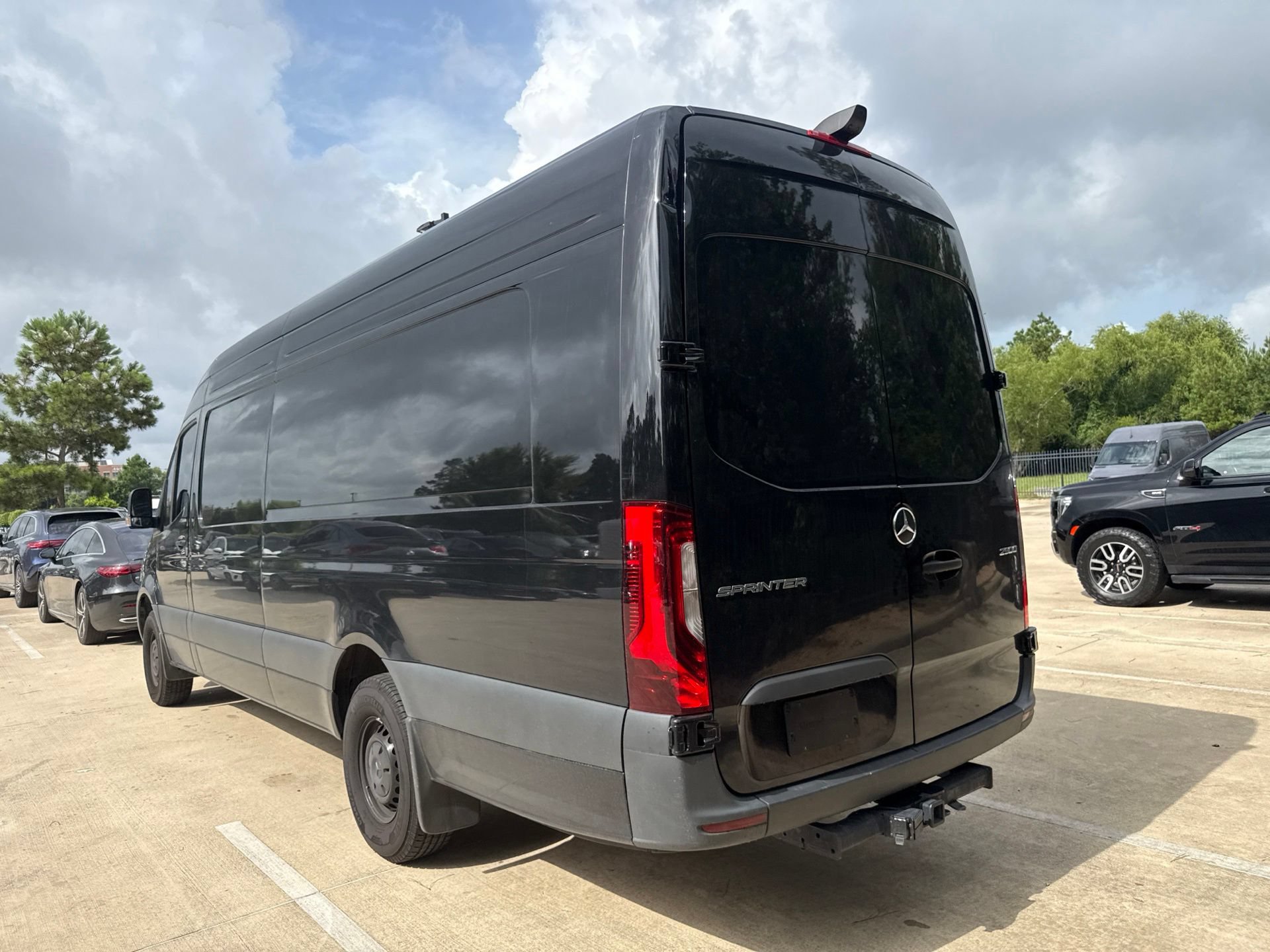 Used 2025 Mercedes-Benz Sprinter 2500 image 6