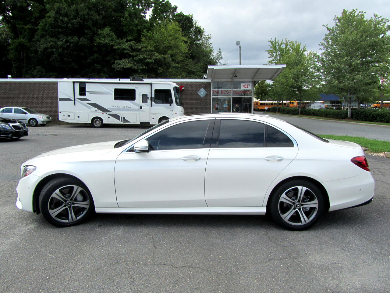Used 2017 Mercedes-Benz E 300 image 7