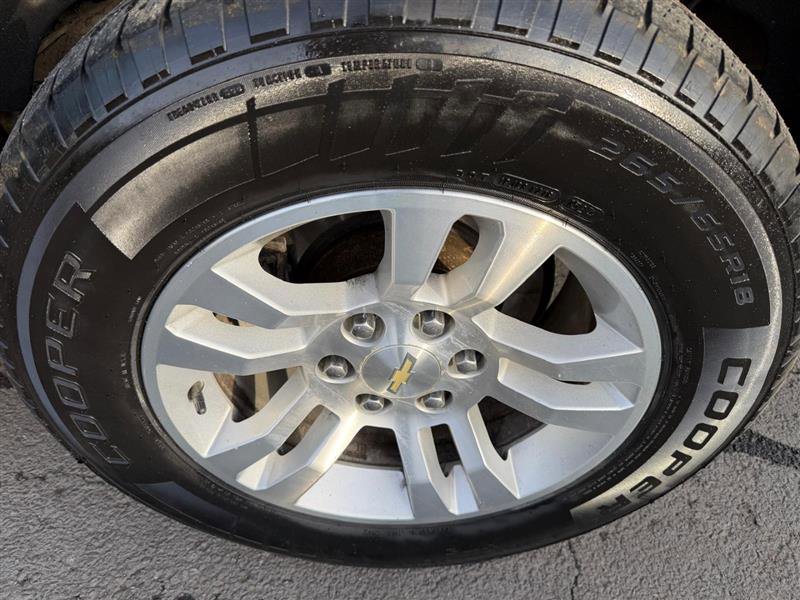 Used 2019 Chevrolet Suburban LT image 38