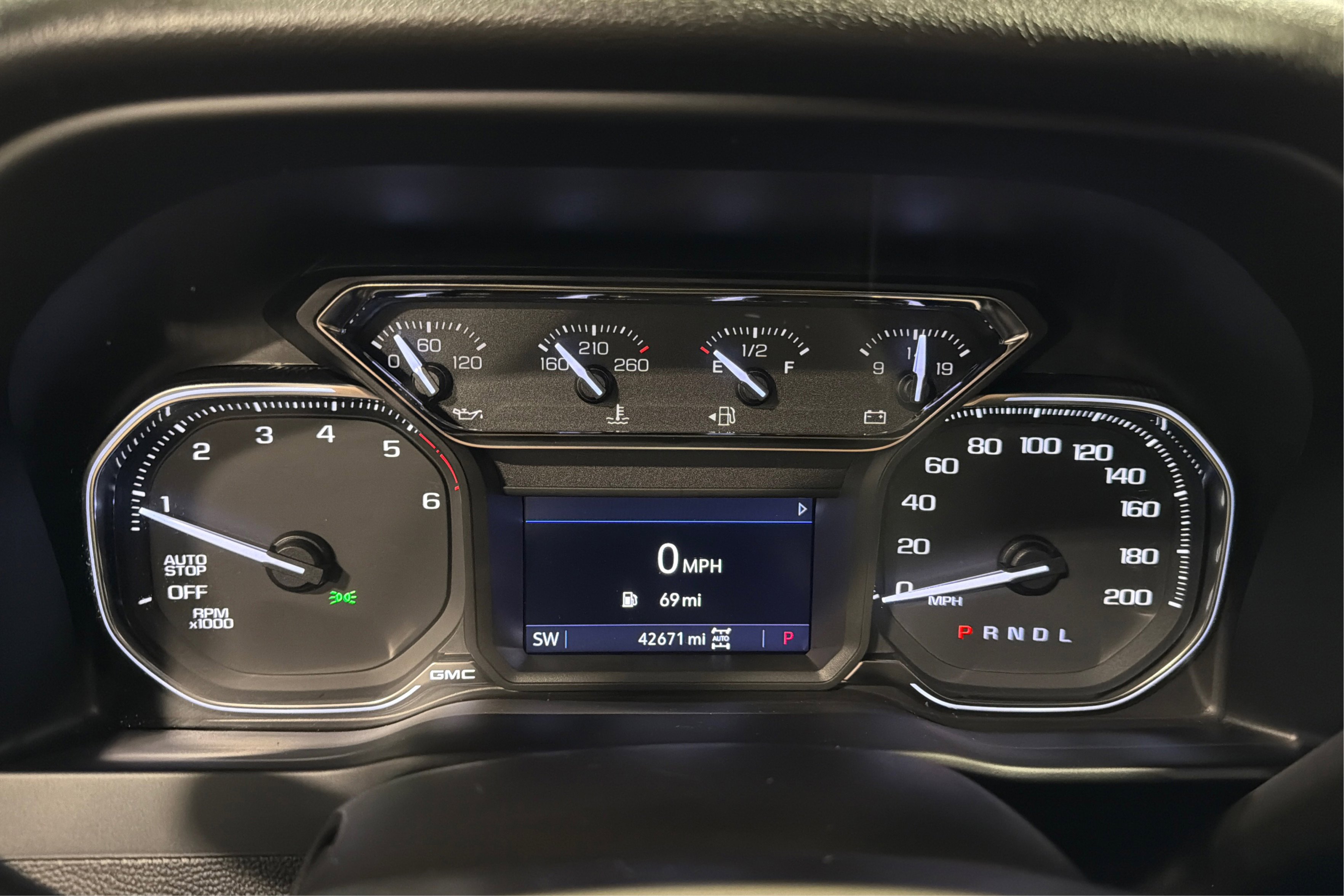 Used 2022 GMC Sierra 1500 SLE w/ X31 Off-Road Package AWD/4WD image 27