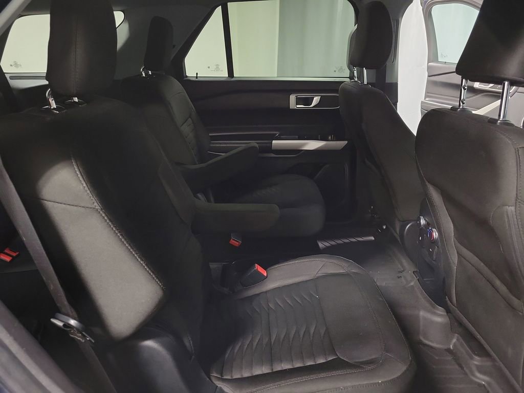 Used 2021 Ford Explorer XLT image 23