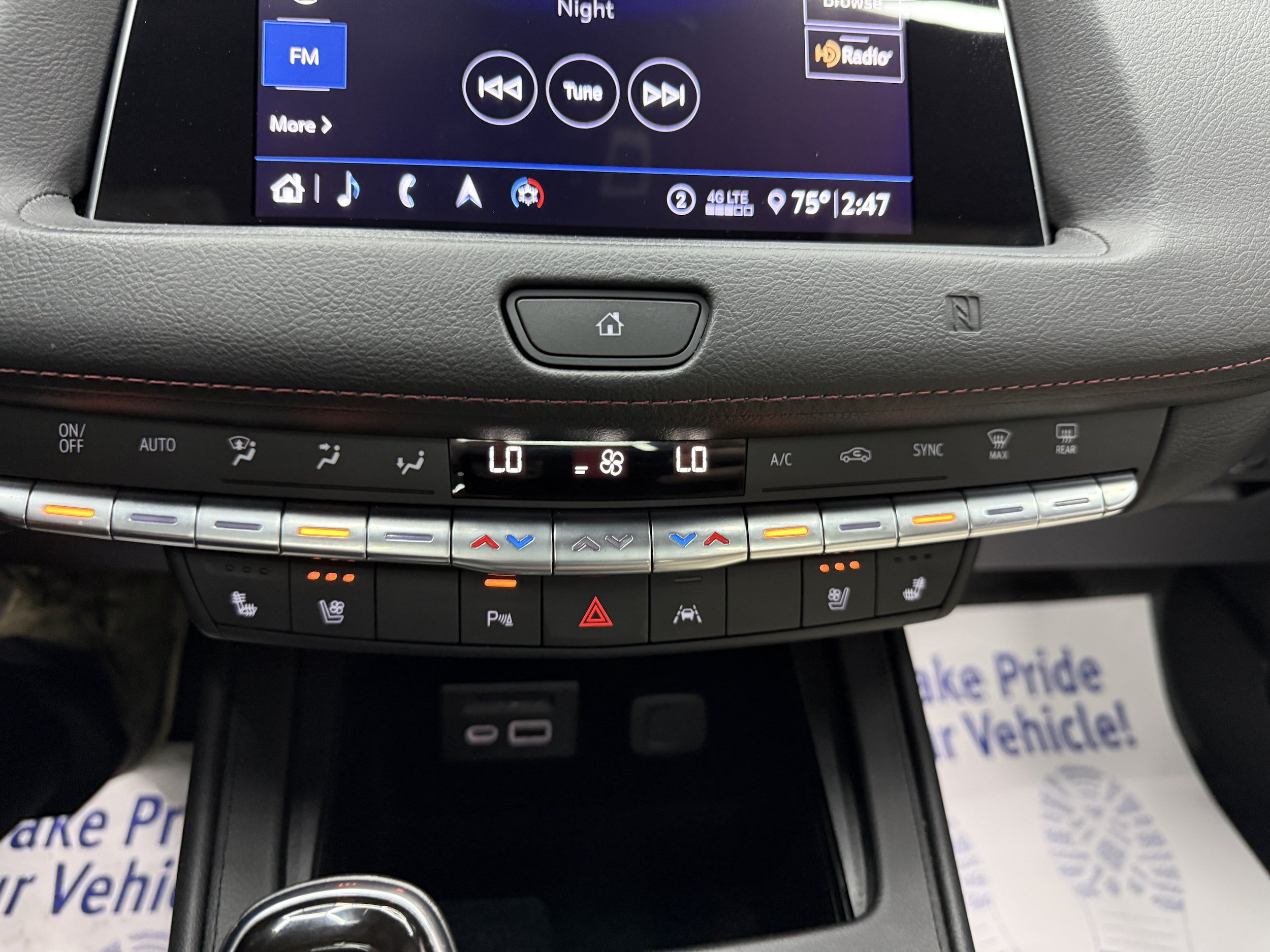 Used 2020 Cadillac XT4 Sport w/ Sun And Sound Package AWD/4WD image 18
