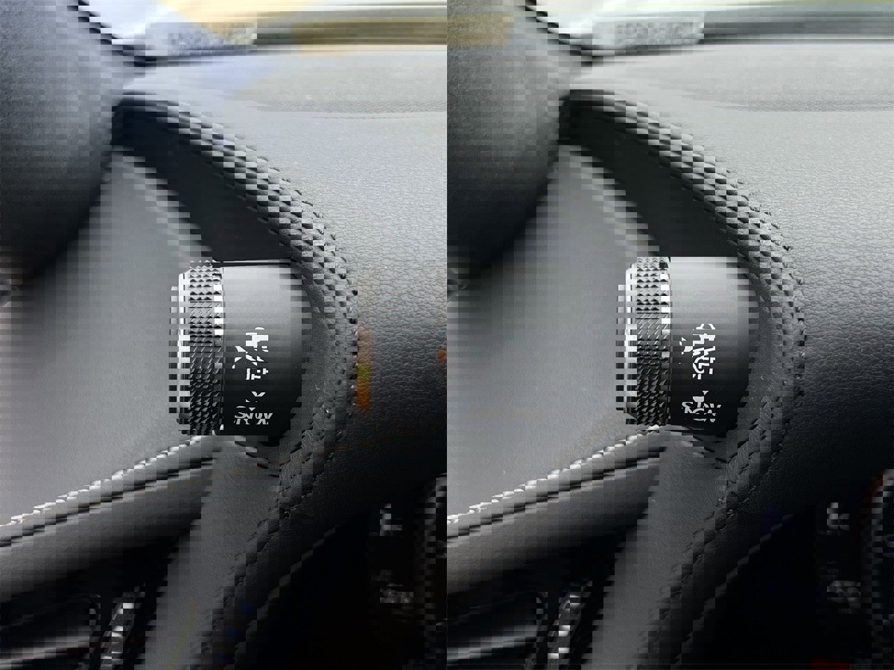 Used 2021 Lexus LS 500 F Sport w/ Accessory Package (Z2) image 13