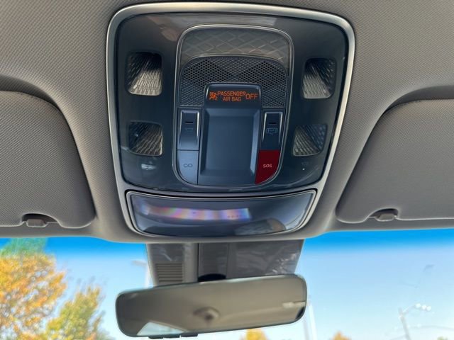 Used 2025 Genesis G80 2.5T image 43