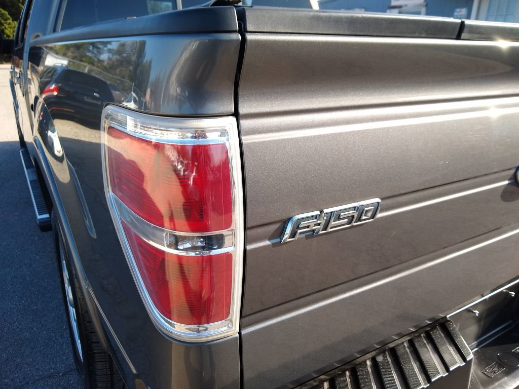 Used 2013 Ford F150 Lariat w/ Luxury Equipment Group image 12