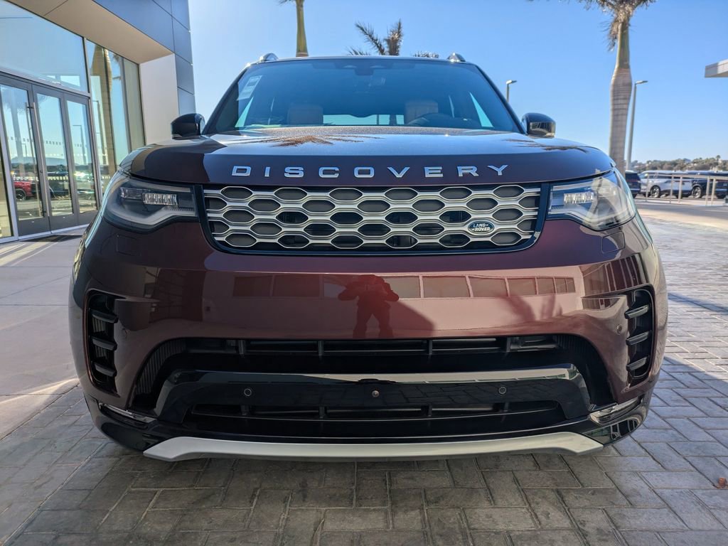 New 2026 Land Rover Discovery Limited Edition image 8
