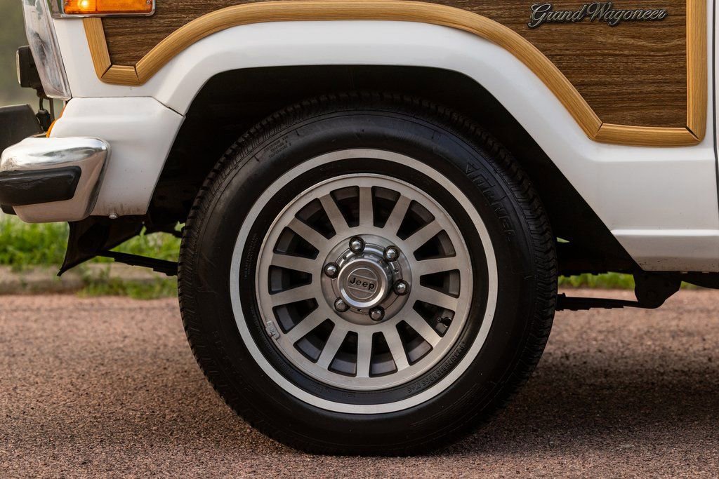 Used 1989 Jeep Grand Wagoneer AWD/4WD image 55