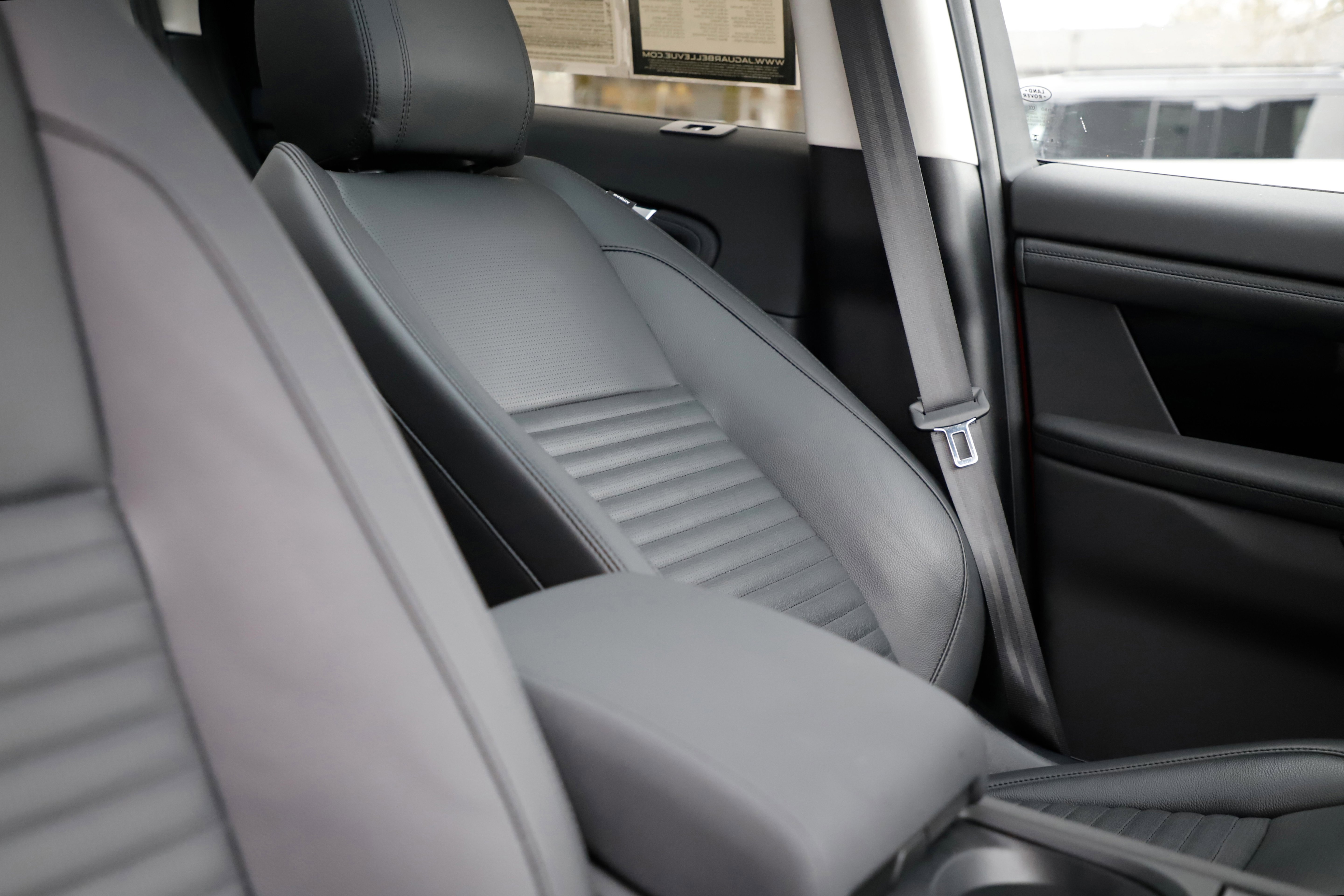 Certified 2025 Land Rover Discovery Sport S image 14