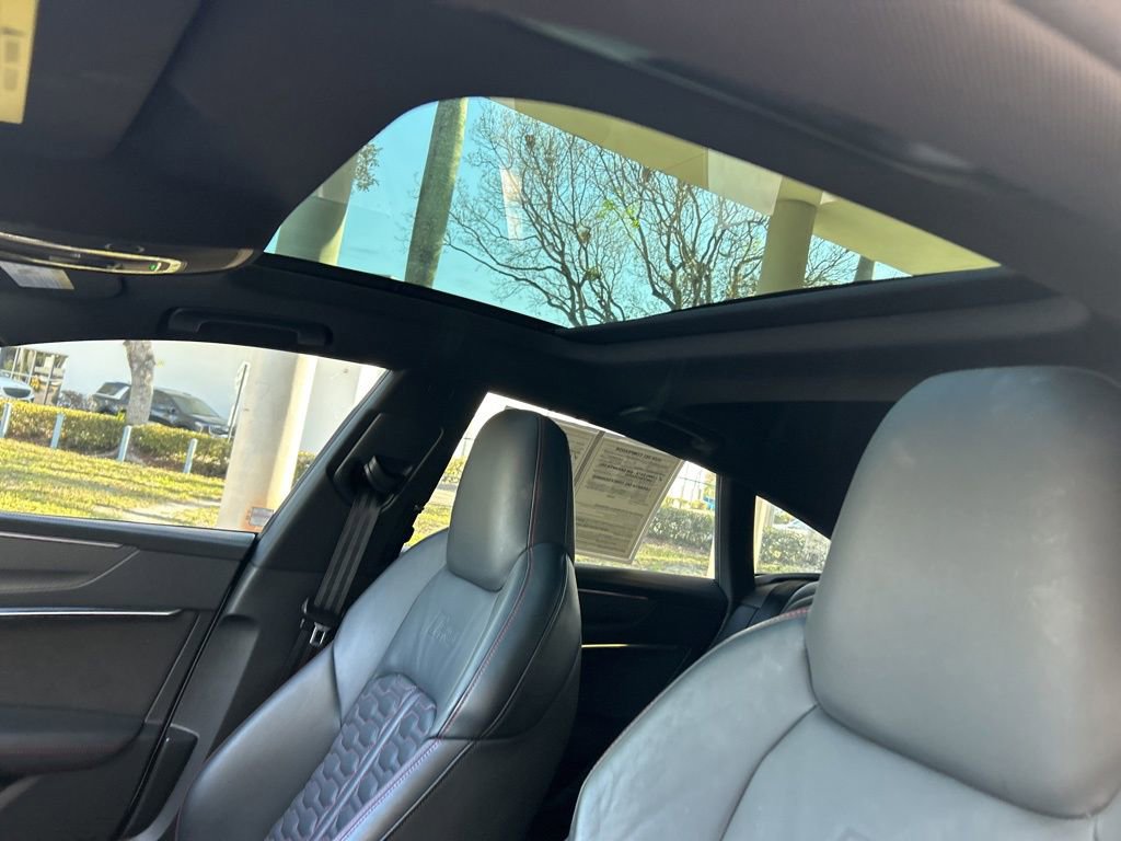 Used 2022 Audi RS 7 Sportback w/ Black Optic Package image 19