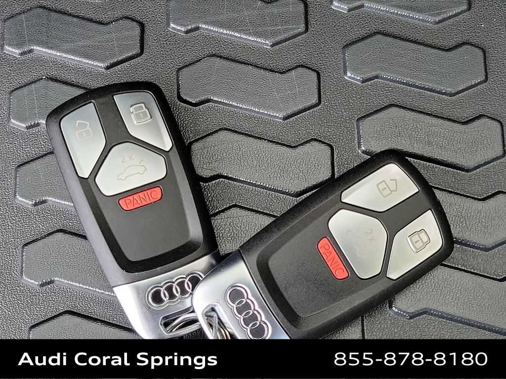 Certified 2025 Audi SQ5 Premium Plus w/ Premium Plus Package AWD/4WD image 28