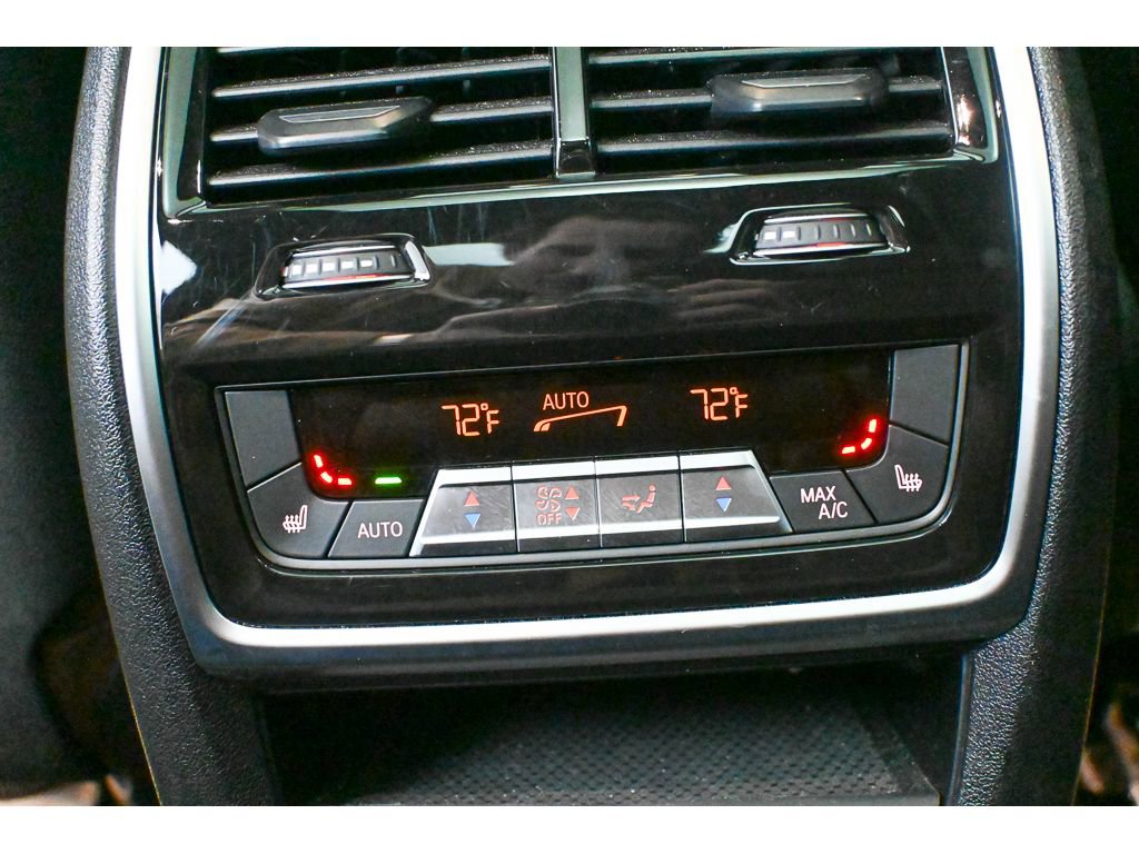 Used 2025 BMW X7 xDrive40i w/ Executive Package image 33