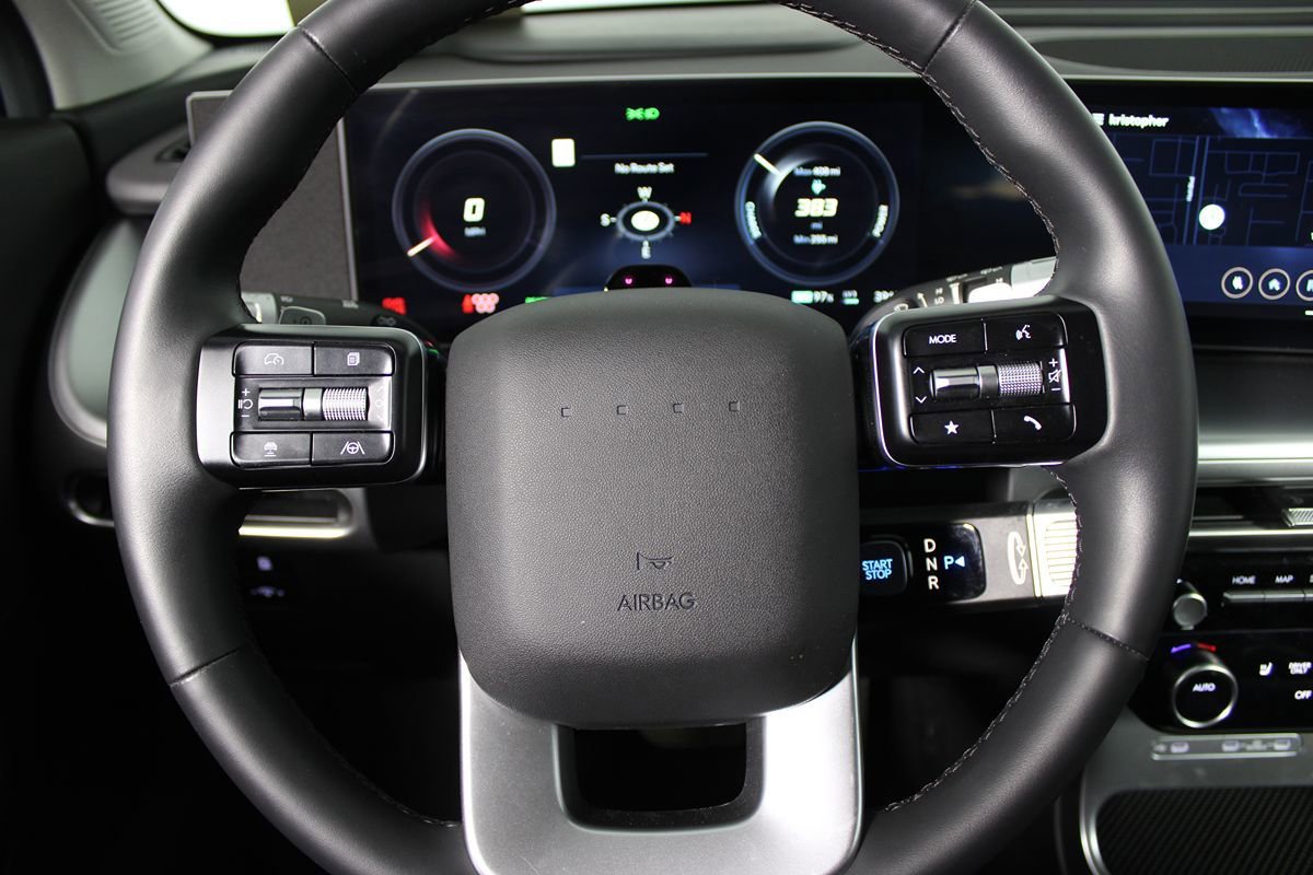 Used 2026 Hyundai Ioniq 9 SE image 14