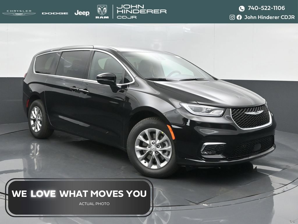 New 2026 Chrysler Pacifica Select image 1