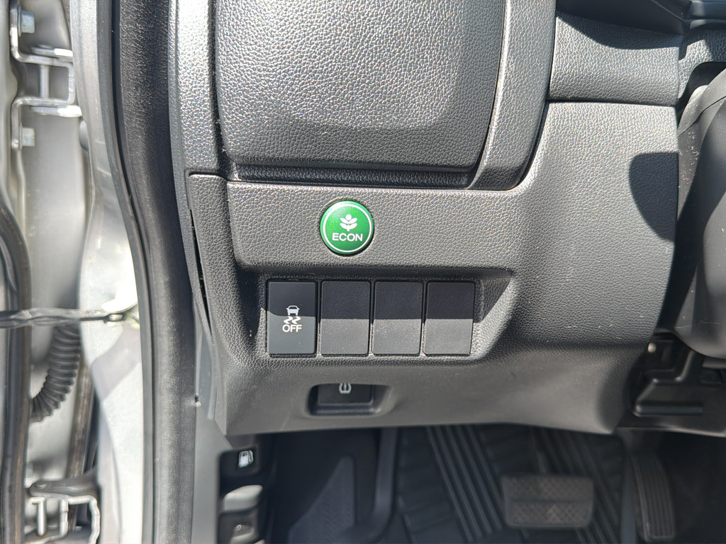 Used 2018 Honda Fit Sport image 33