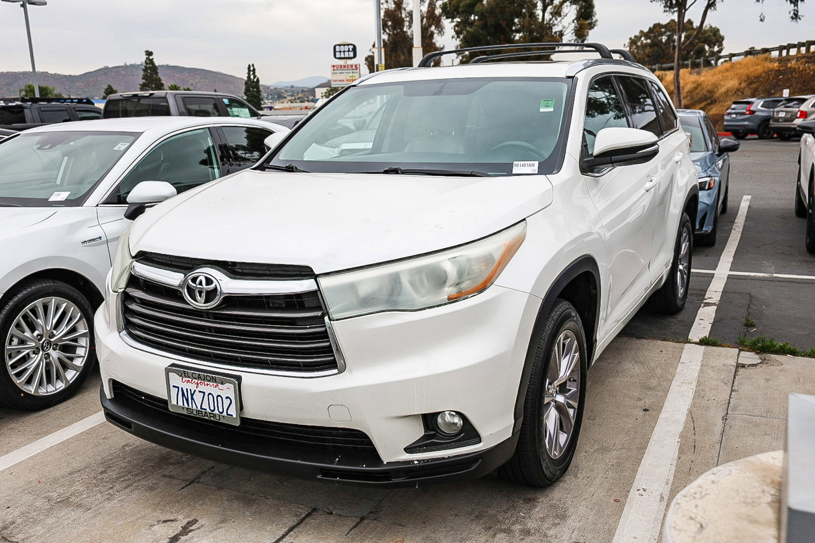 Used 2015 Toyota Highlander XLE image 2