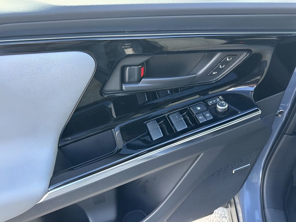 Used 2023 Subaru Solterra Touring image 26