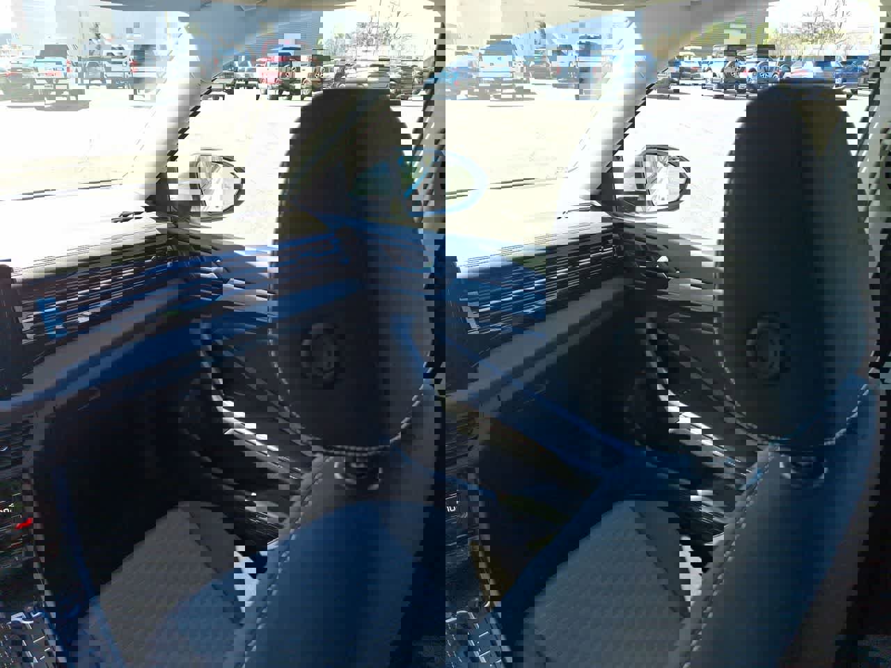 Used 2025 Volkswagen Jetta S image 11