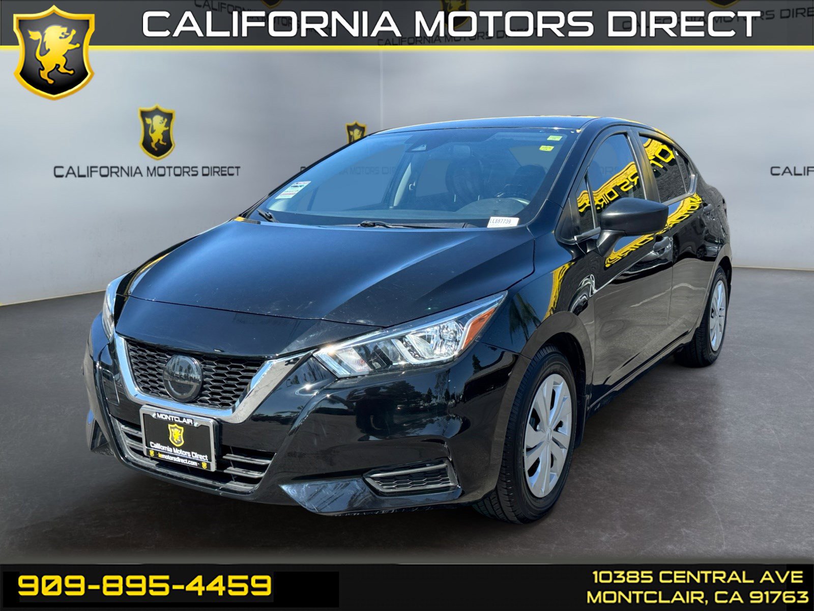 Used 2020 Nissan Versa S FWD image 1