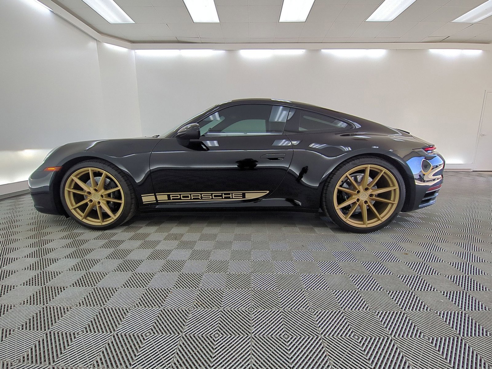 Used 2020 Porsche 911 Carrera S video 2