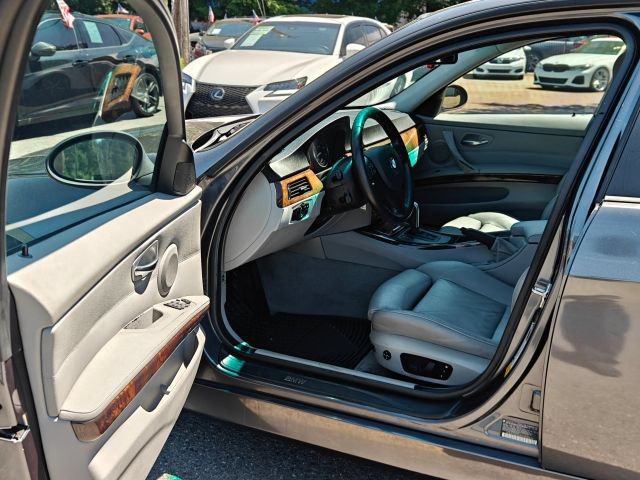Used 2006 BMW 325i Sedan RWD image 13