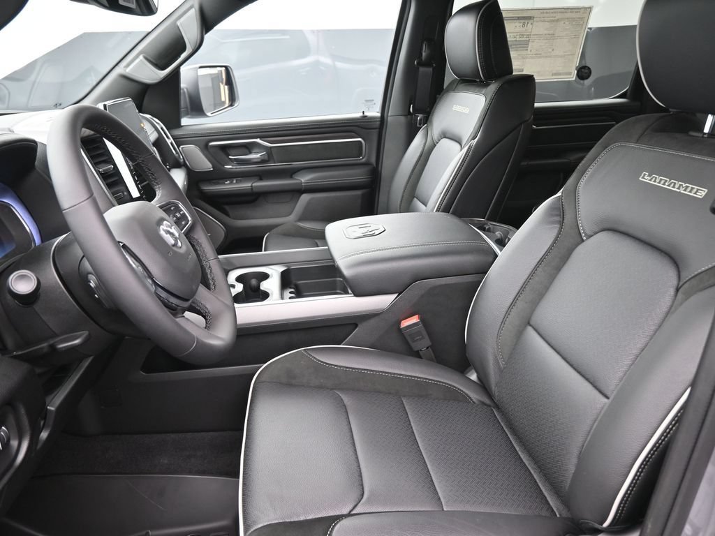 New 2026 RAM 1500 Laramie AWD/4WD image 31