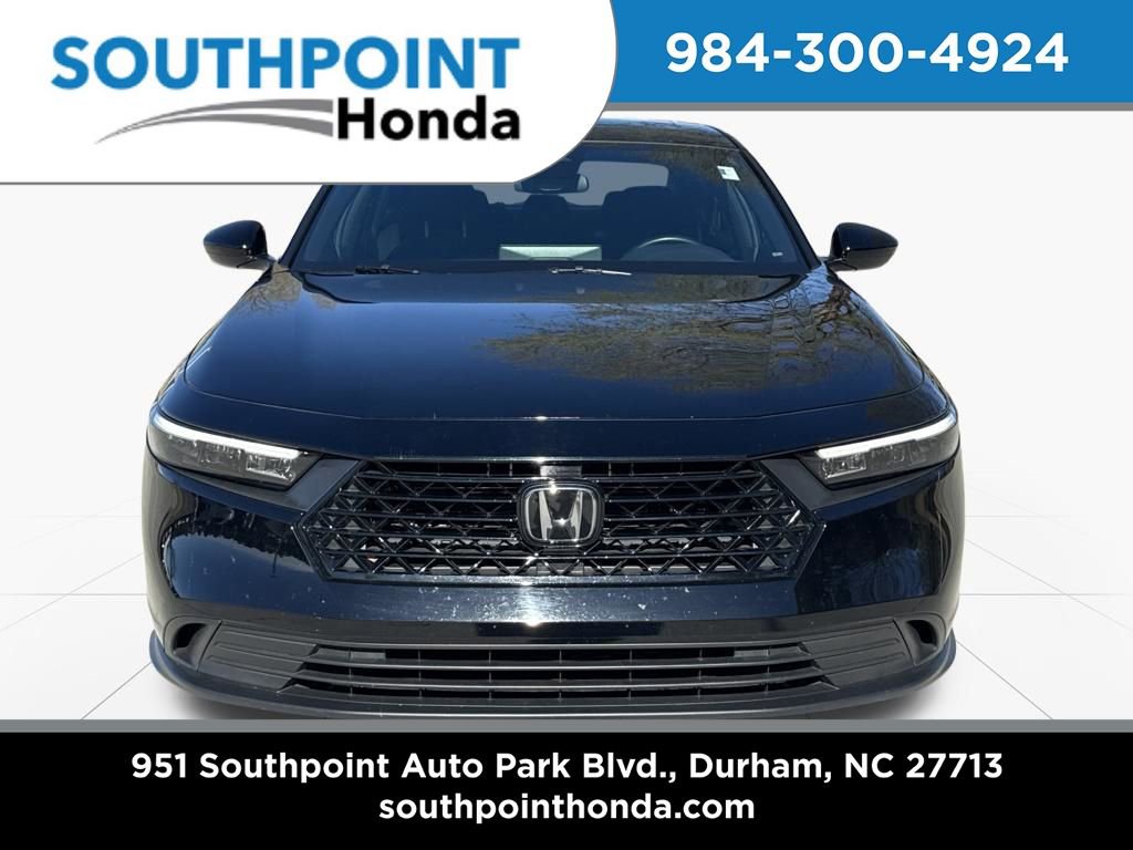 Used 2025 Honda Accord Sport image 2