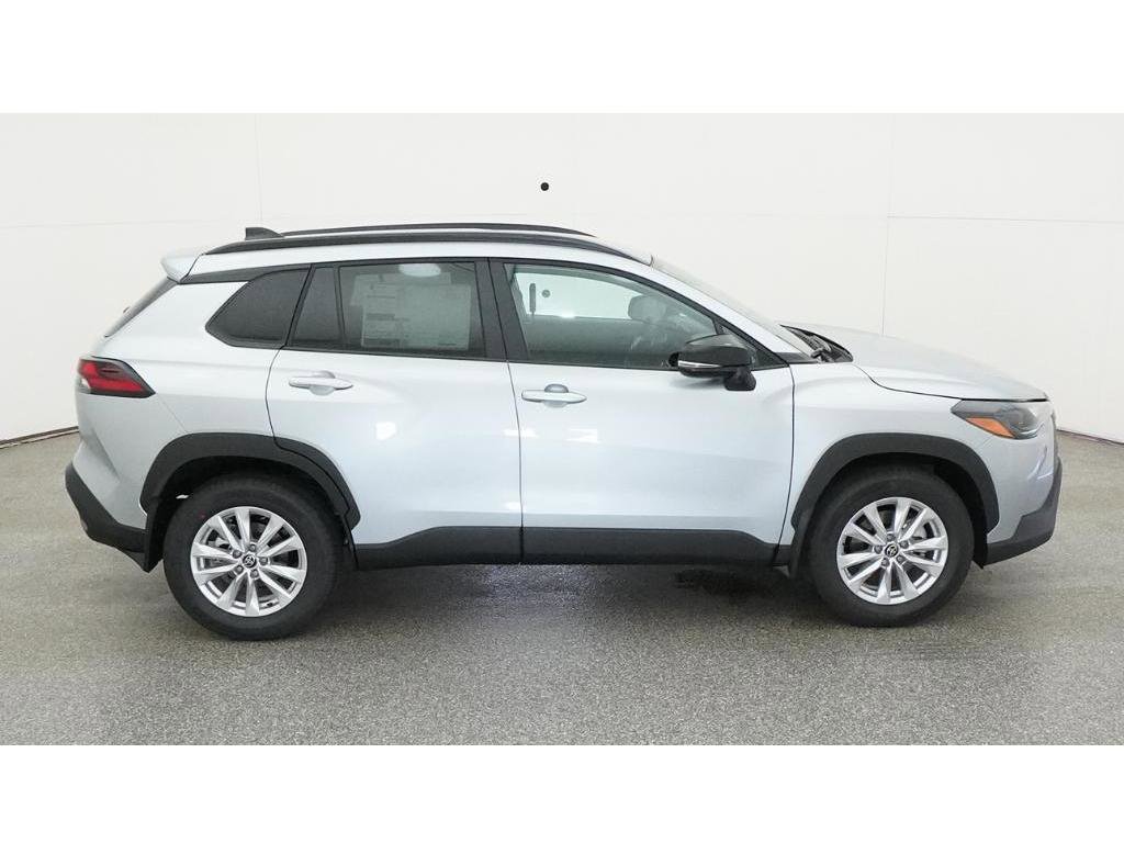 New 2026 Toyota Corolla Cross LE FWD image 11