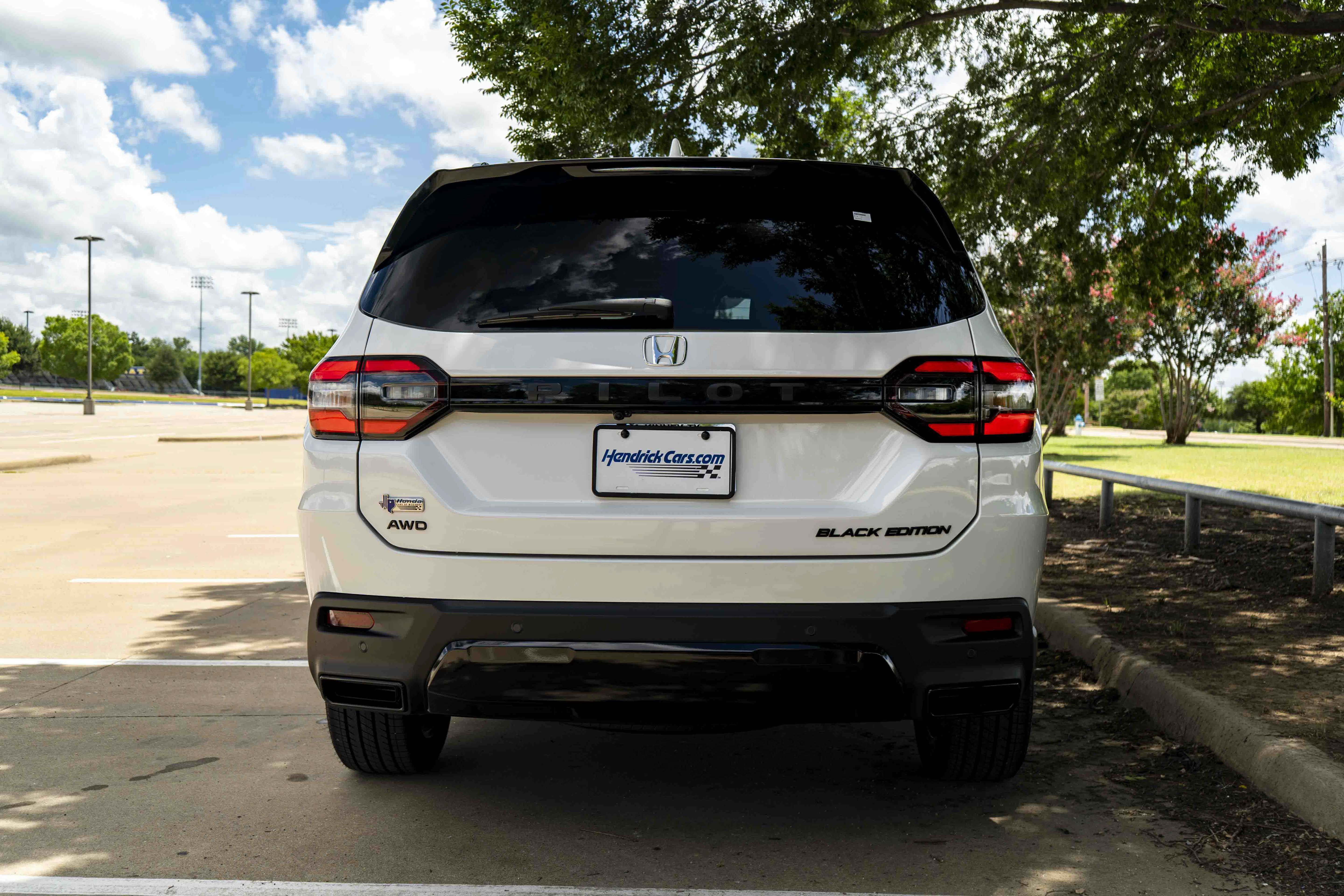 Used 2026 Honda Pilot Black Edition image 8
