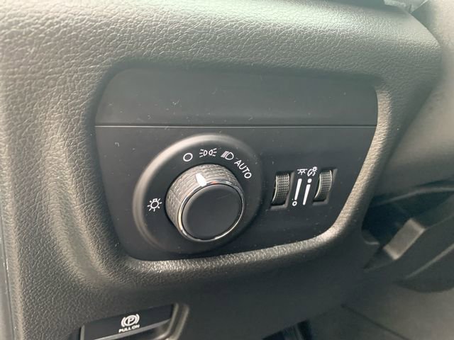 Used 2024 Jeep Grand Cherokee Altitude AWD/4WD image 18
