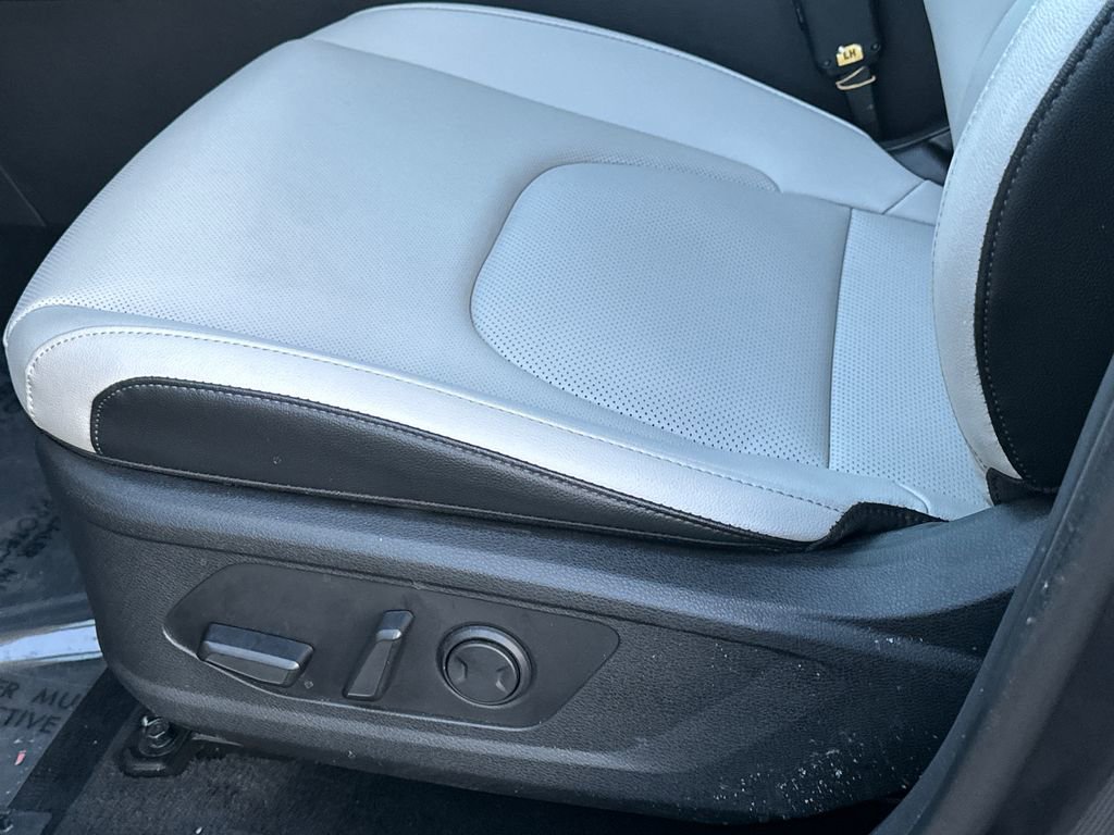 Certified 2024 Kia Sportage EX image 22