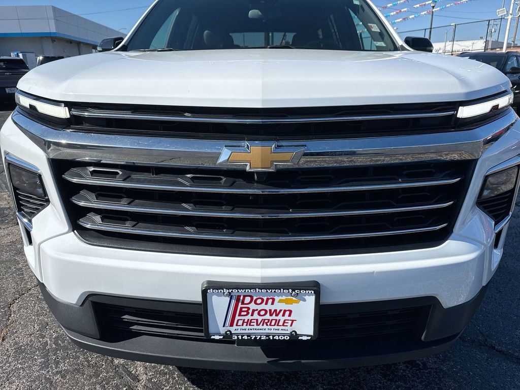 Used 2025 Chevrolet Traverse LT AWD/4WD image 31