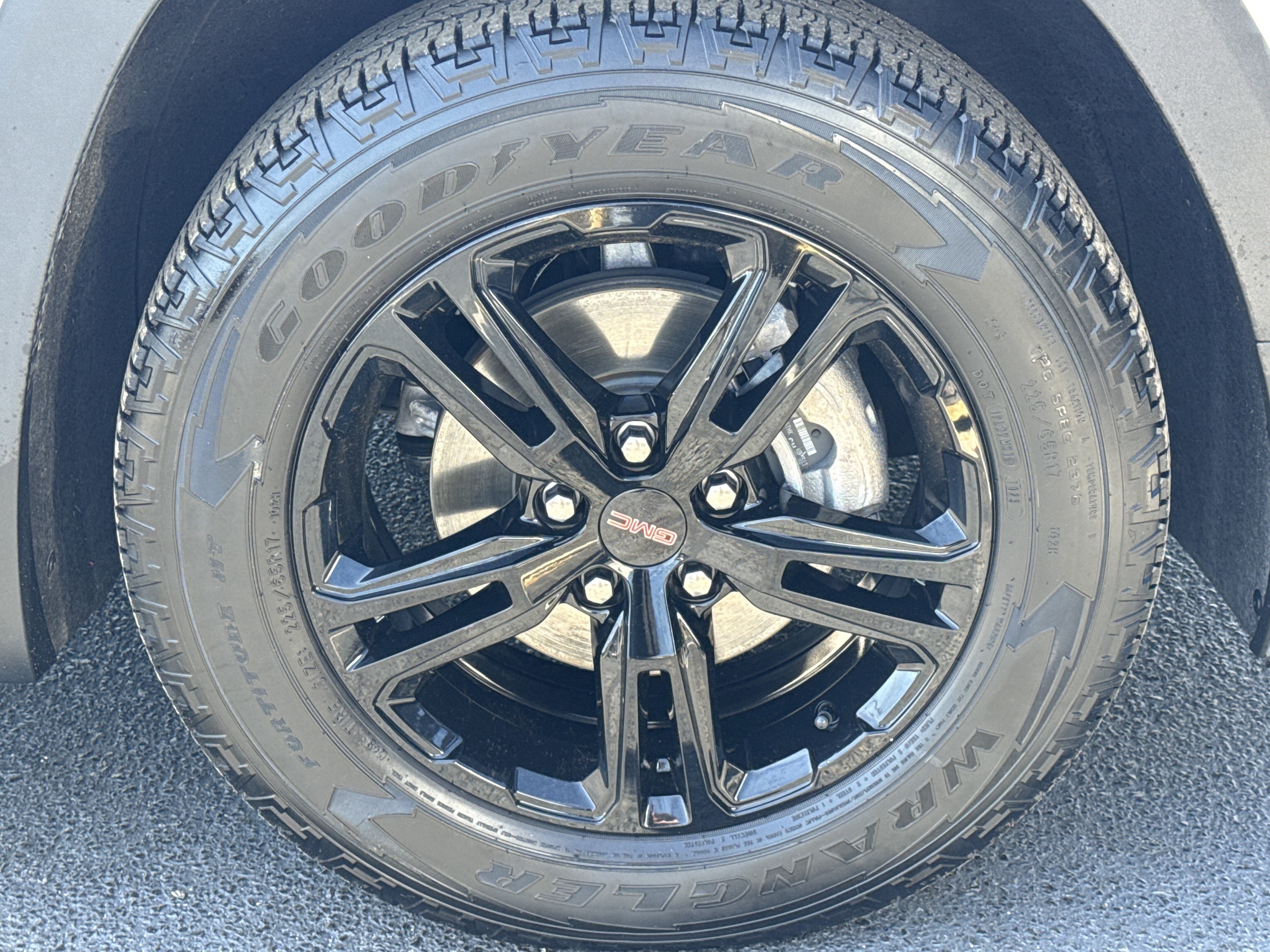 Used 2023 GMC Terrain AT4 image 17