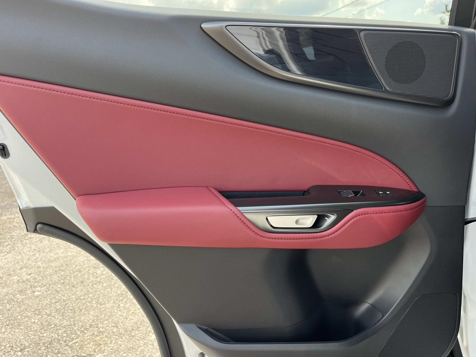 Used 2025 Lexus NX 350h AWD w/ Premium Package image 19