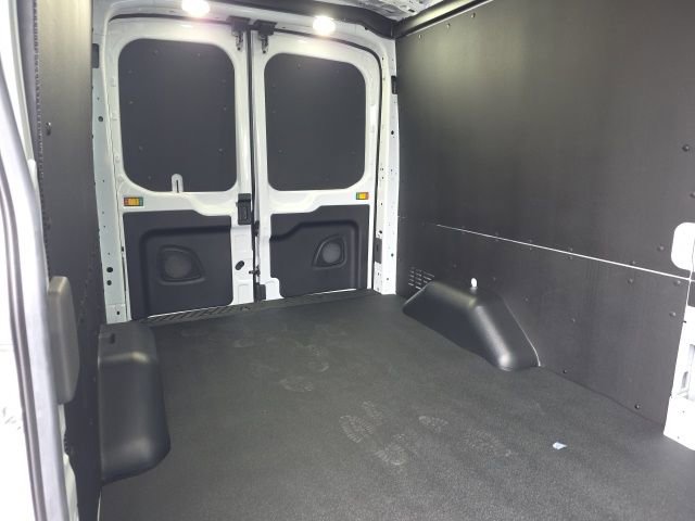 New 2026 Ford Transit 150 148 Medium Roof RWD image 34